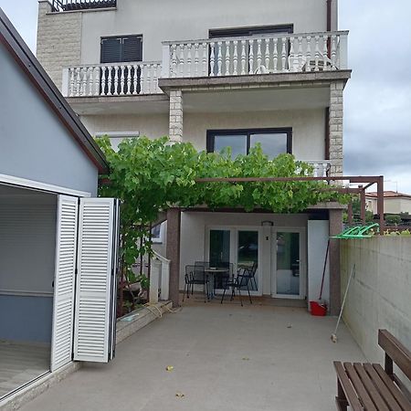 Lili Umag Exterior foto