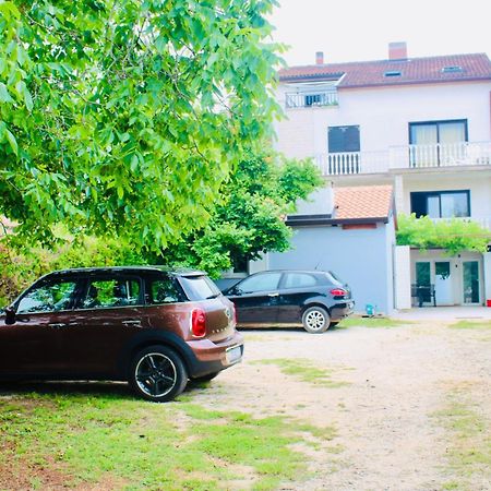 Lili Umag Exterior foto
